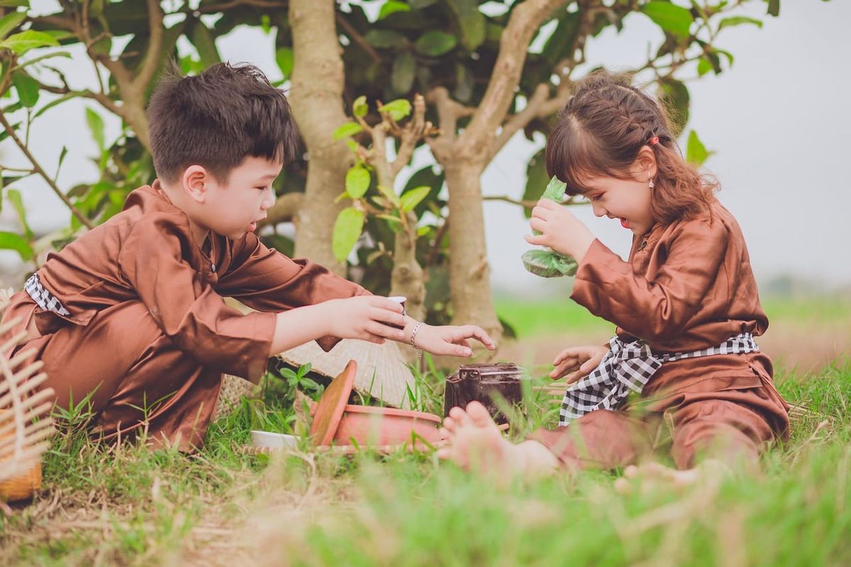 Dạy con làm việc thiện, tích đức, gia đình tự nhiên hưng vượng