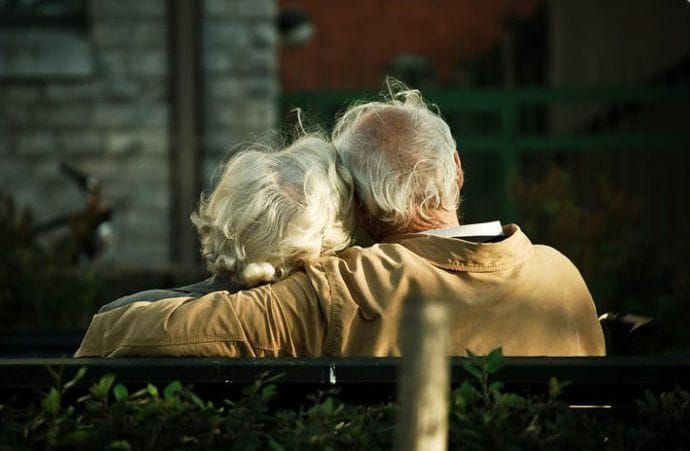 4 việc không nên làm khi cha mẹ già đi