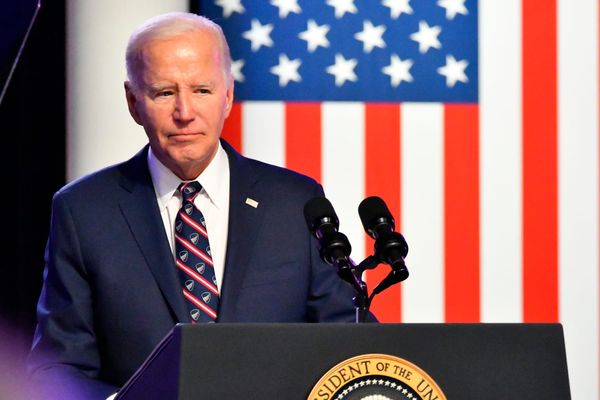 Ông Biden hé lộ khả năng rút khỏi cuộc đua với ông Trump nếu xuất hiện 'vấn đề y tế'