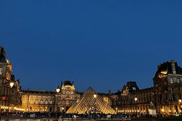 Nhìn văn minh bằng con mắt của người Paris: Loại trừ và bao dung