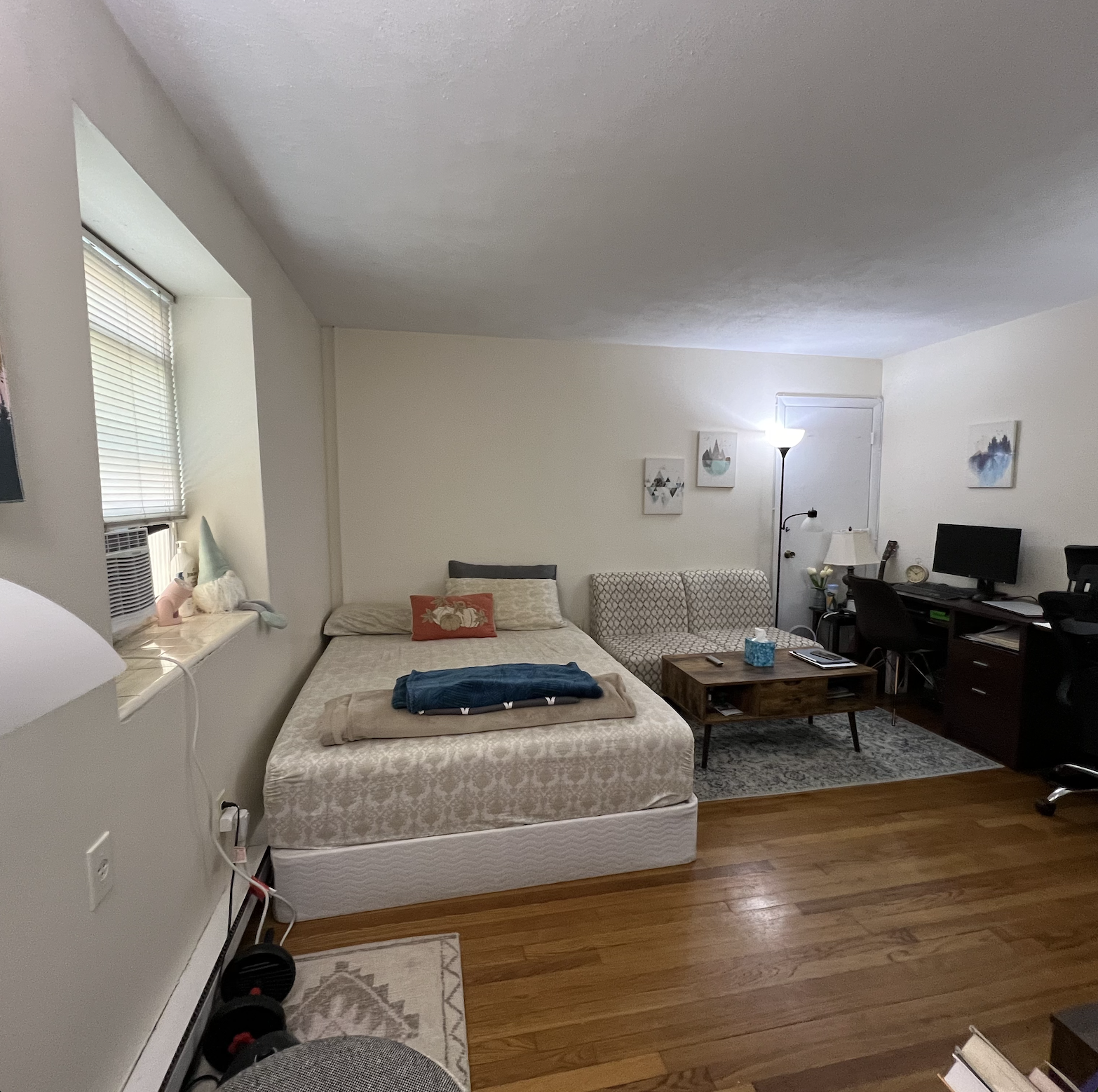 Studio Apartment in Boston