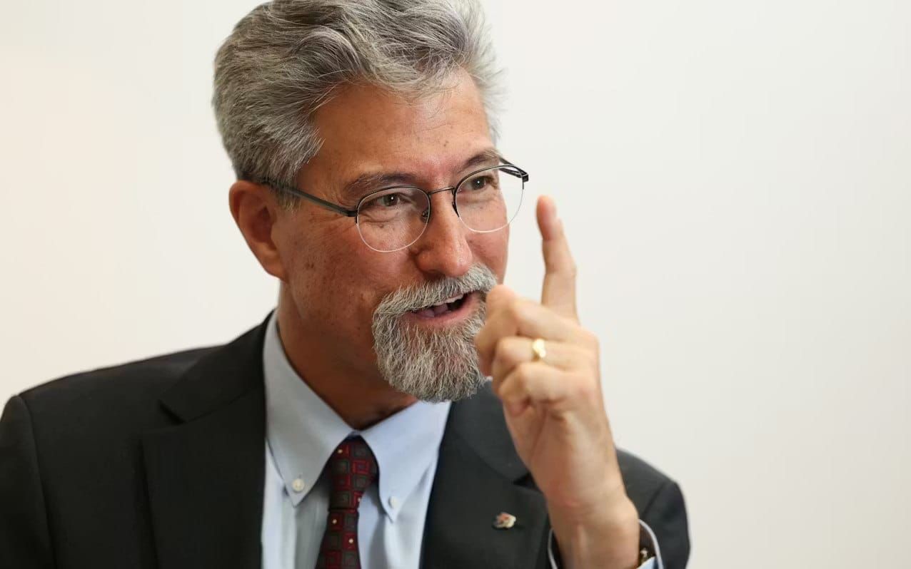 2026年日本四大超商FamilyMart、Lawson、Ministop與7-Eleven的新年戰略分析。