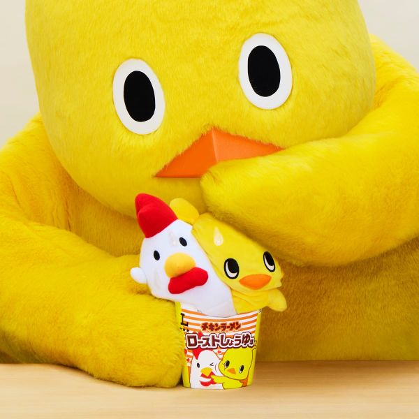 日清食品 チキンラーメン 吉祥物ひよこちゃん與小雞拉麵商品