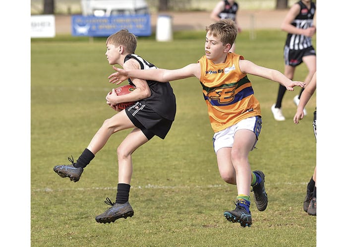 YPFL: Eagles win a nail-biter at Pasky