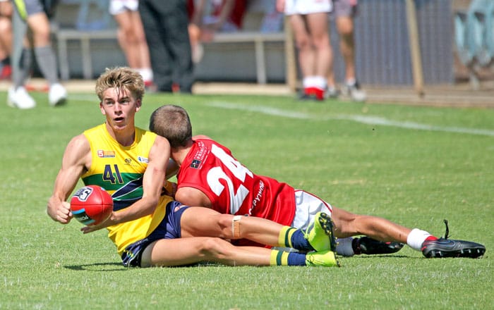 Thomson named in under 17s state squad