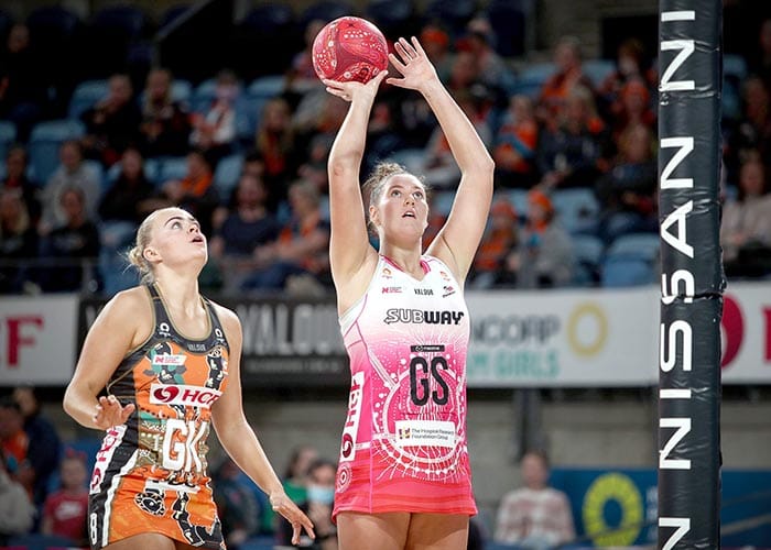 Thunderbirds sign Lucy Austin