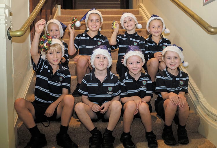 Plan B for Wallaroo carols and market
