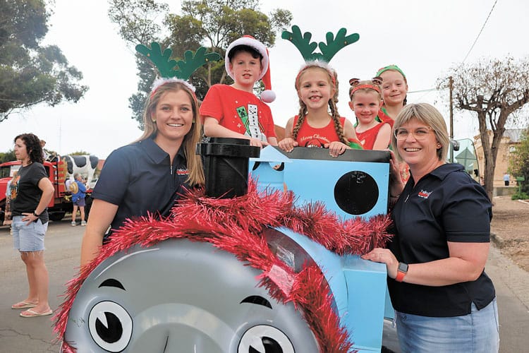 Floats to bring Christmas cheer