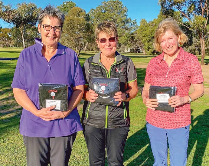 District split sixes golf at Kadina