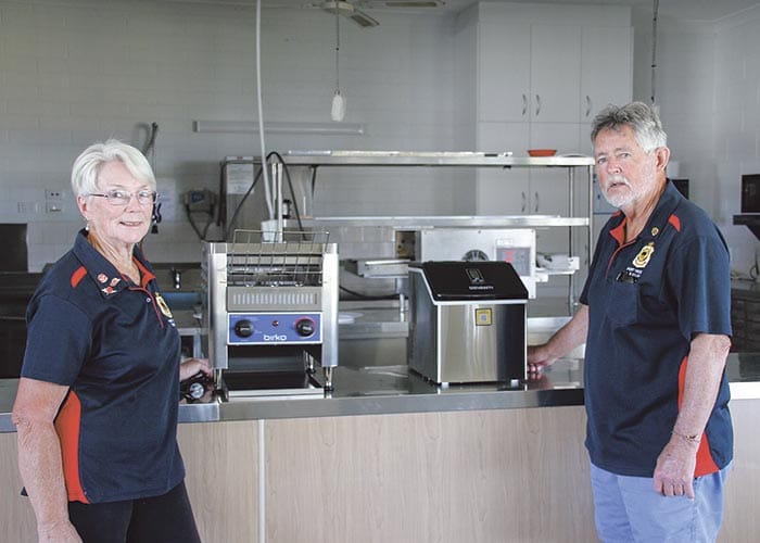 Grant helps out Port Vincent RSL