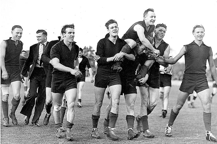 JACK OATEY - Football pioneer, coaching great