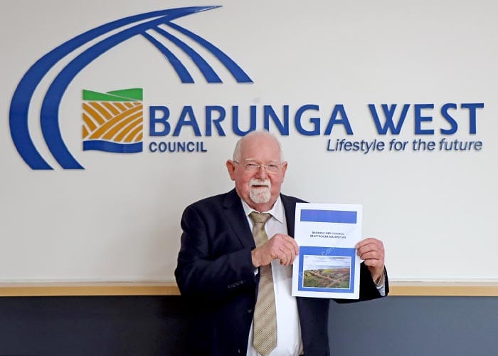 Community opposes boundary shift