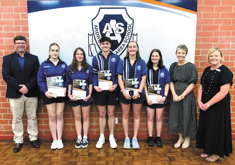 Ardrossan AS recognises students&rsquo; accomplishments