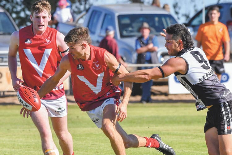 Former Mail Medallist heading to CY Cougars