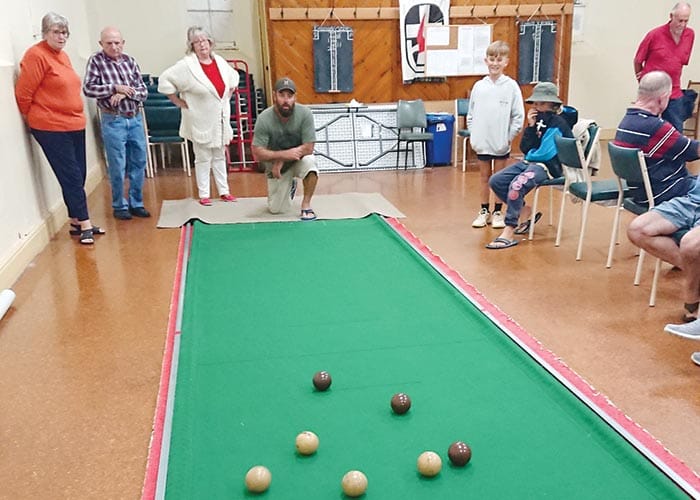 Cross Roads indoor cush bowls