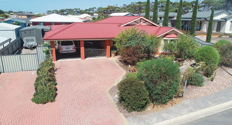 Many comforts in this easy-care home