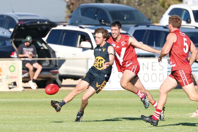 NAFA: Roosters run rampant in heavyweight clash