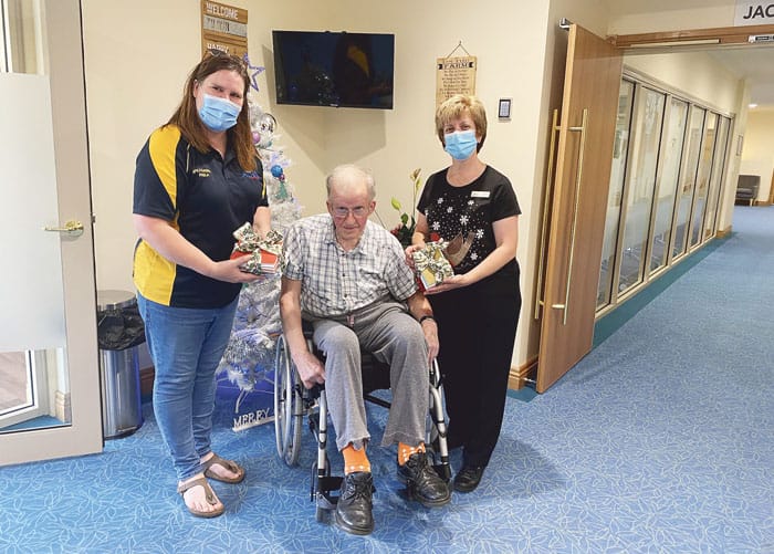 Apex deliver Christmas cheer