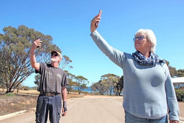 BLACK SPOTS - Tickera residents calling for better phone reception