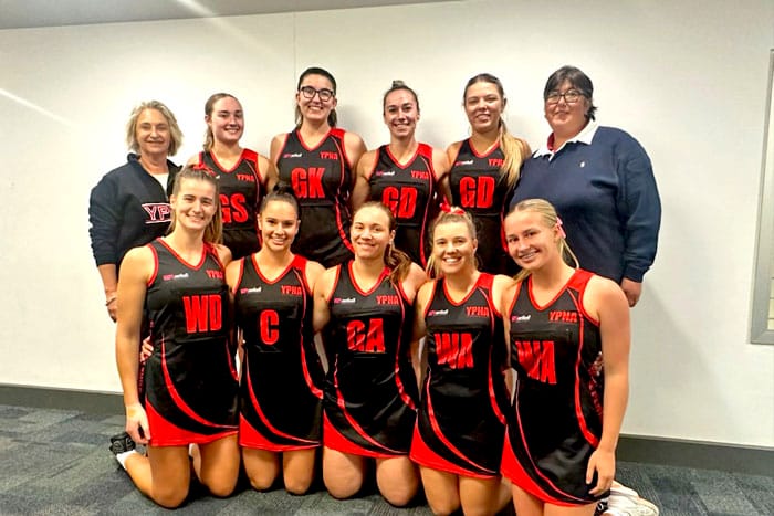 YPNA senior team at country champs