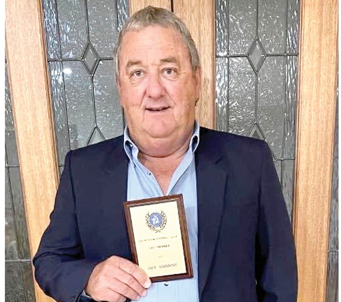 Simmons awarded Ardrossan Footy Club life membership