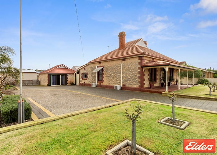 Simple cottage on the coast