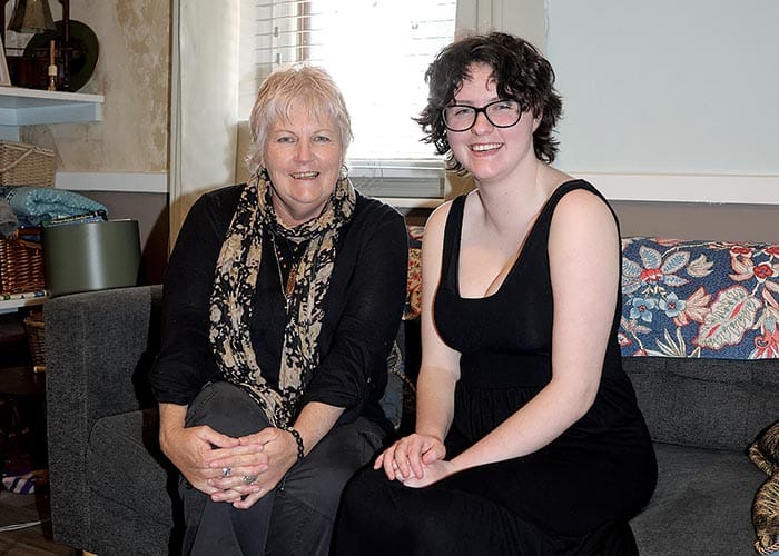 Pros and cons of social media switch off