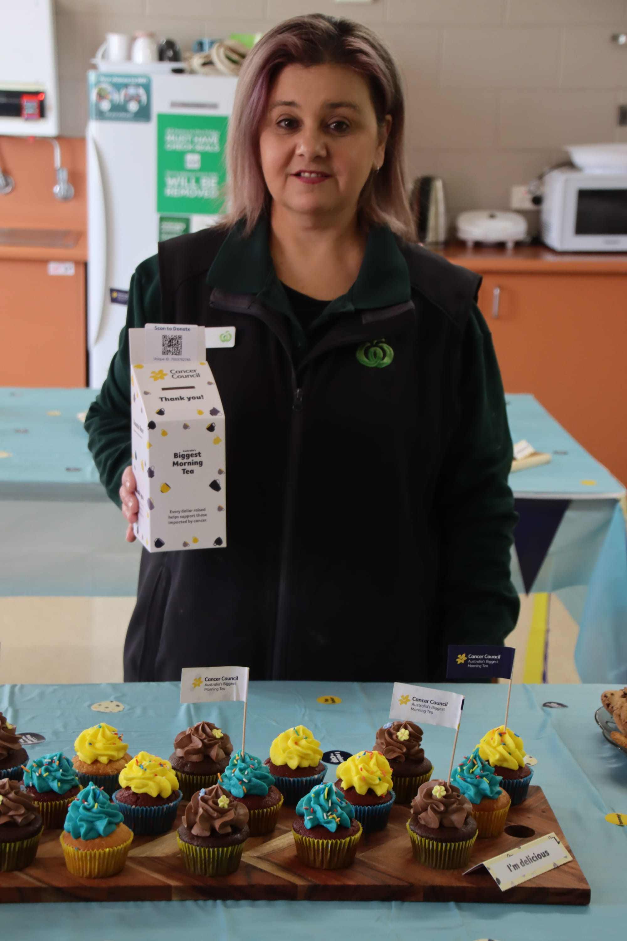 Woolies Kadina staff show support for Cancer Council