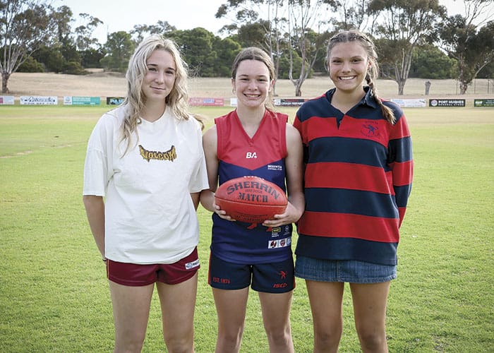 YP girls’ 2025 footy season kicks off