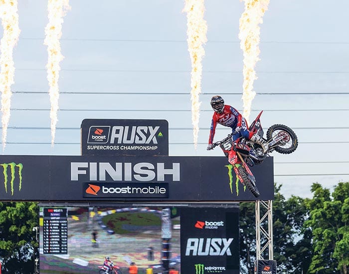 LARWOODS’ FAST START IN AUSX2
