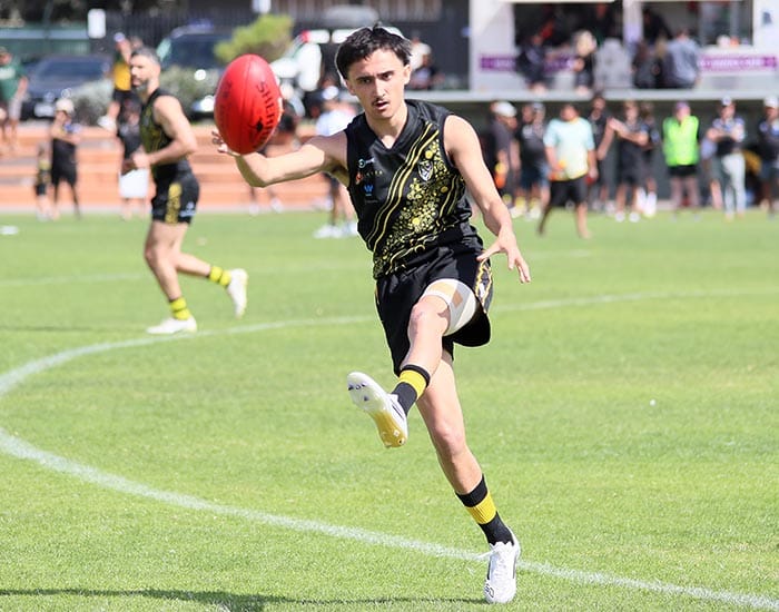 YP pair in U18 state academy