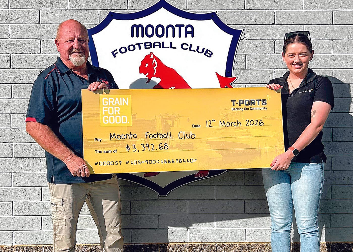 Grain for Good  delivers $3392 to Moonta Football Club