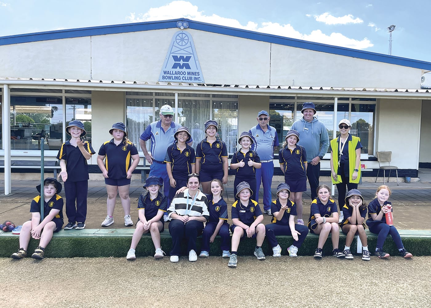 Bowls program rolls into Wallaroo Mines school