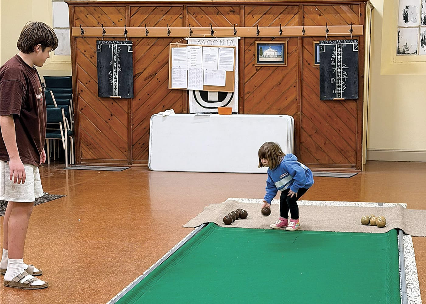 Cross Roads indoor cush bowls