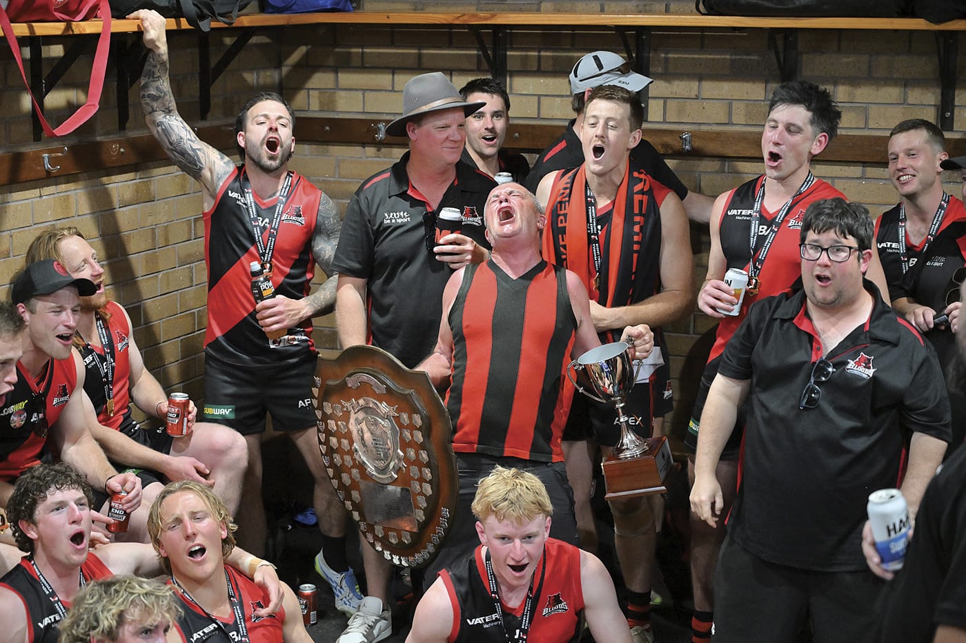 Bloods, Crows claim A grade premierships