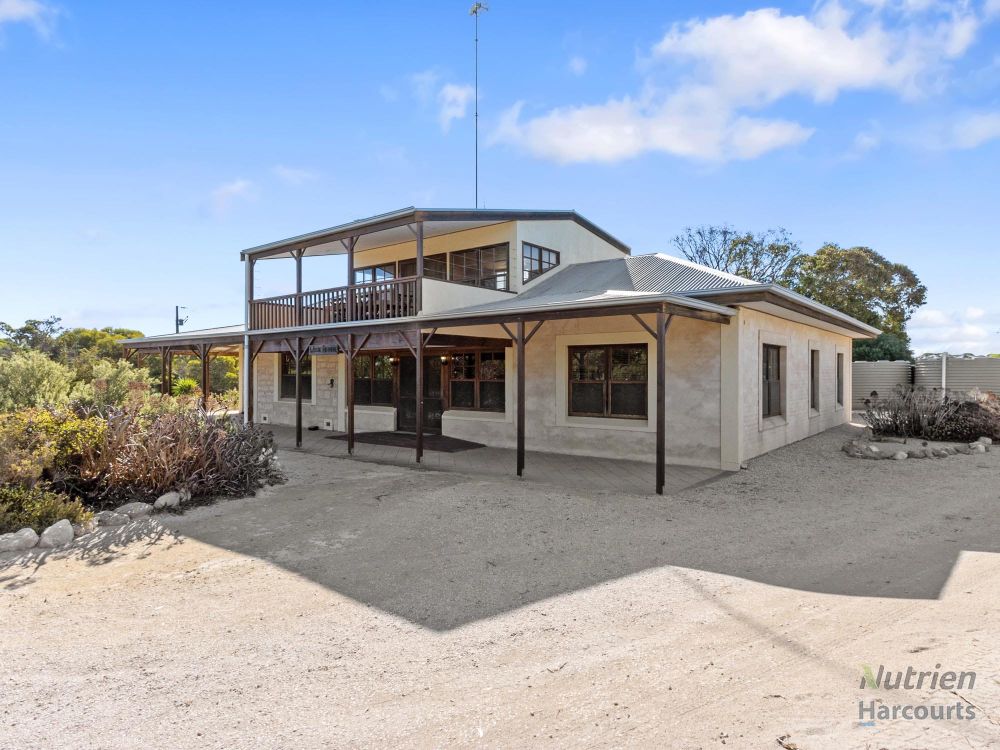 Two homes, 124 acres and a beachside lifestyle post image