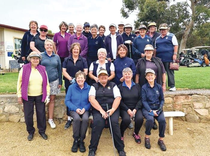 Barmera golfers visit YP post image