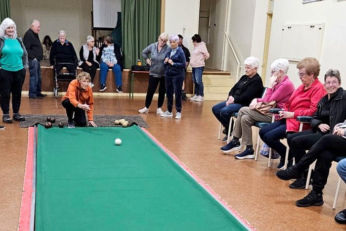 Cross Roads indoor cush bowls post image