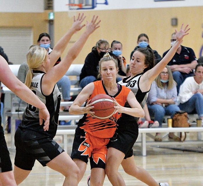 Basketball: Thrilling start to YVBA season post image