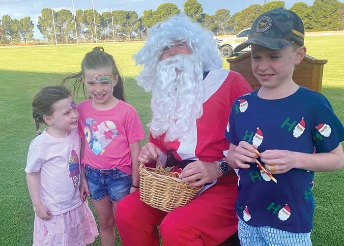 Festive season starts in Snowtown post image
