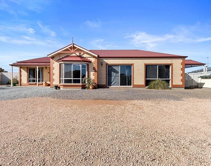 Spacious family living ready to enjoy post image