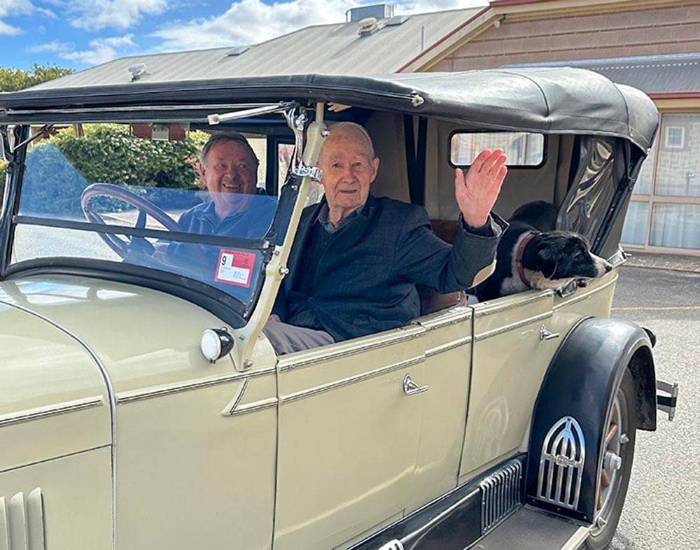 Gordon Murdoch celebrates 100 years with family and vintage flair post image