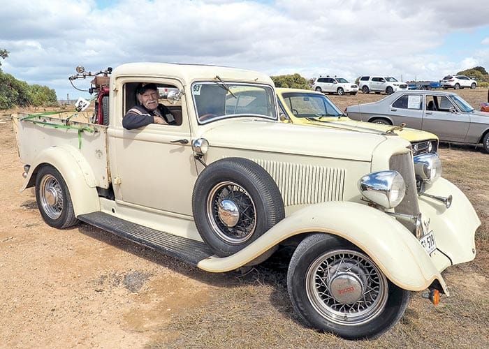 Ardrossan shows up for car meet post image