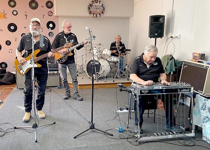 Meals and music at Wallaroo club post image