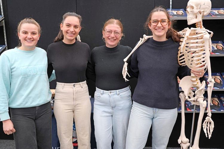 Students keen for a country practice post image