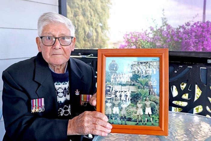 Anzac Day - WWII vet marches on post image