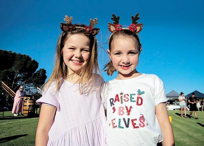 Curry lights up for 2022 post image