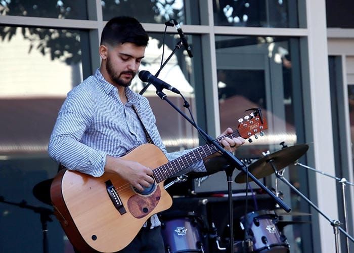 Live music set to play post image