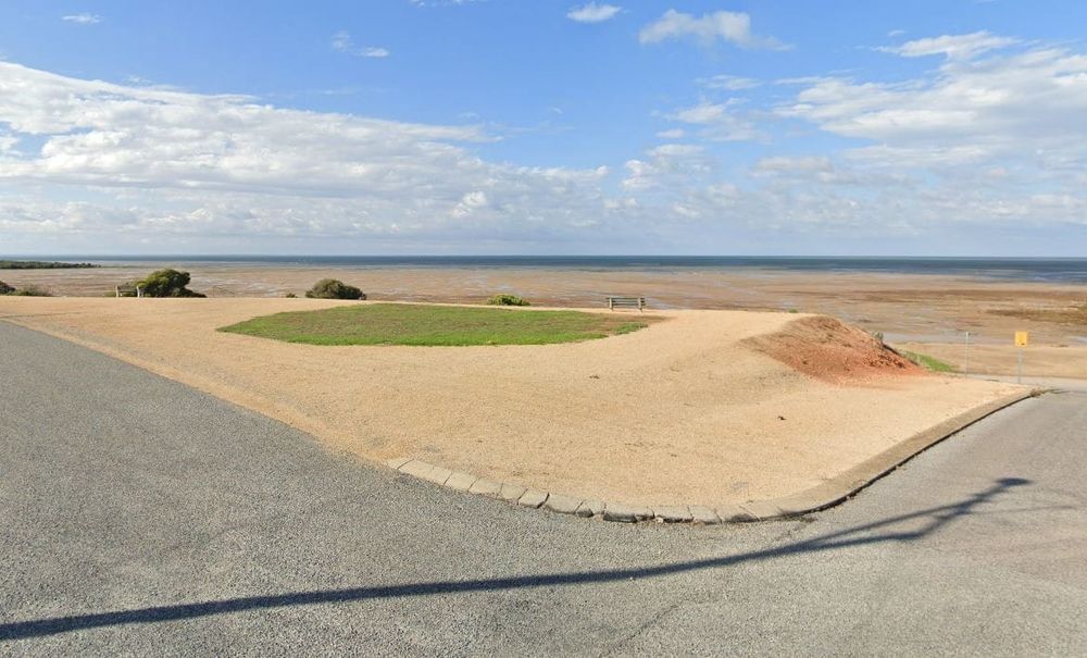 A battle for Port Clinton Anzac memorial post image
