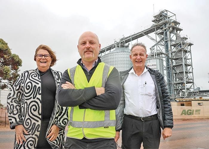 First ship on the horizon post image